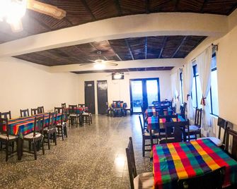 Hotel Villa De Flores - Уруапан - Ресторан