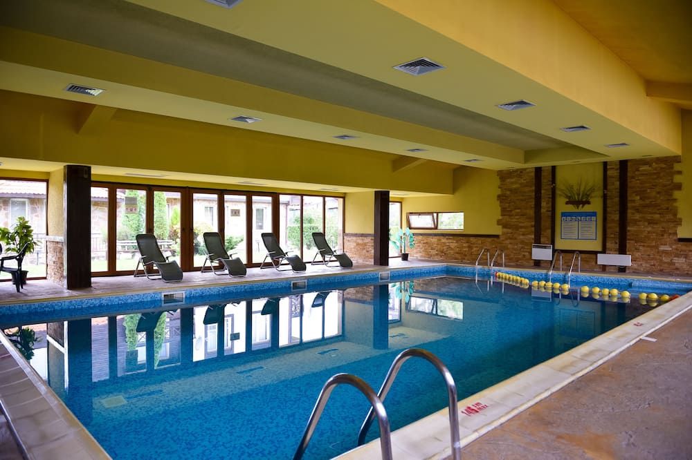 Hotel Bojur & Bojurland Apartment Complex - בנסקו - בריכה