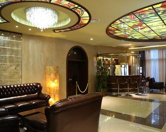 New Nairi Hotel - Ereván - Lobby