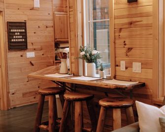 Treehouse in Ionia Michigan - Ionia