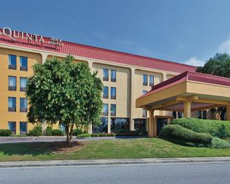 La Quinta Inn & Suites by Wyndham Charleston Riverview - Charleston - Building