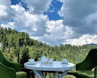 Nathia Gali Relax Inn Hotel - Nathia Gali - Patio