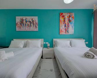 A Stylish 1br Apt In Gzira ,central With Wifi And Ac By 360 Estates - Il-Gżira - Chambre