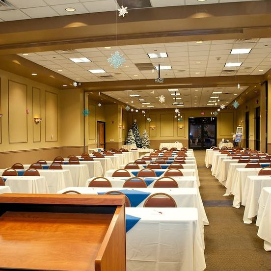Conference room view of The Lodge at Cliff Castle Casino