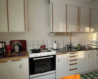 Retrotvåan - near Askersund, Tivenden National Park and Hargebaden, - Askersund - Cocina