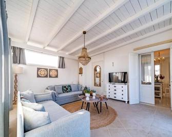 Tenuta Centoporte - Giurdignano - Sala