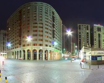Dallah Taibah Hotel - Medina - Building
