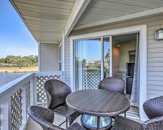 Walk to Beach North Myrtle Condo! - North Myrtle Beach - Balcón