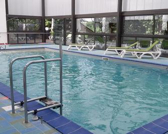 Vvf Collonges-La-Rouge - Collonges-la-Rouge - Piscine