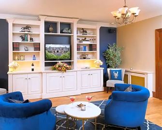 Bunratty Manor Hotel - Bunratty