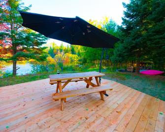 Oberge Inn Val-David - Val-David - Patio