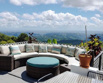 Heavenly Retreat in the Mountains of Ciales | Incredible Views Stretching to the San Juan Coastline - Ciales - Balcón