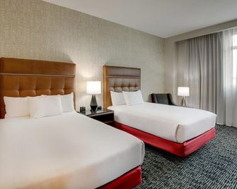 Drury Plaza Hotel Mobile - Мобайл - Спальня