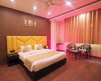Hotel Krishnam Vrindavan - Mathura