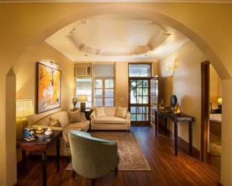 Lamrin Boutique Cottages, Rishikesh - Rishikesh - Living room