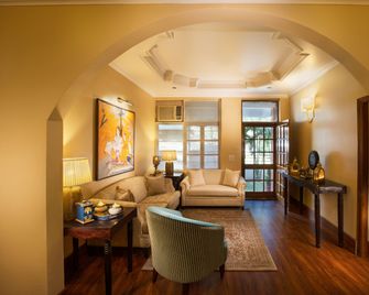 Lamrin Boutique Cottages, Rishikesh - Rishikesh - Living room