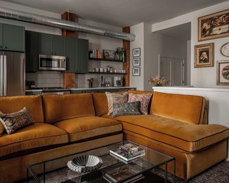 Cozy Artisan Loft with Literary Charm - Book Binder - Filadelfia - Sala de estar