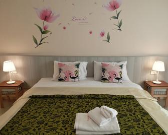 Sand Paisan Resort - Pak Chong - Bedroom