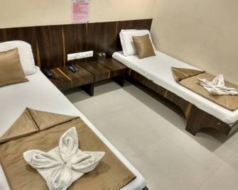 Hotel Honest (Male Only) - Mumbai - Spa