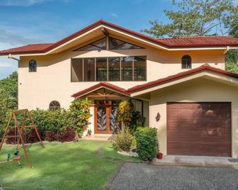 Vista Verde House w/Pool & WiFi - Parrita - Budova