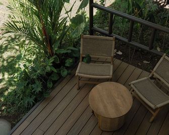 Vela Tianyar Boutique Resort - Kubu - Balcón