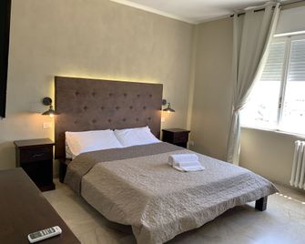 L'Attico di Piazza Mazzini Rooms - Lecce - Camera da letto
