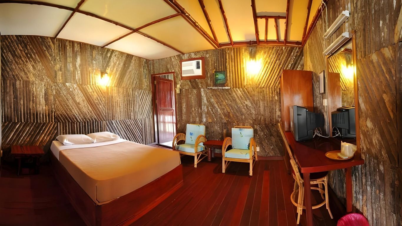 Dragon Inn Floating Resort