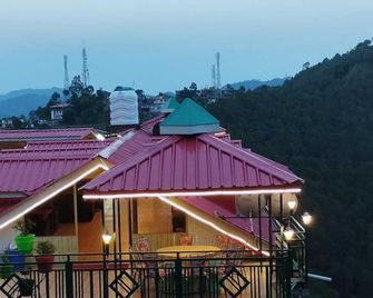 Hotel Pine View Kasauli - Solan - Parveke