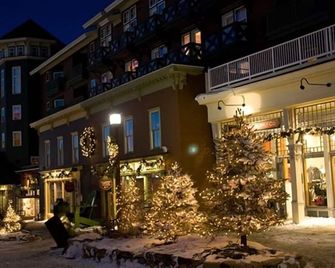 Highland House - Snowshoe - Building