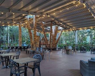 The Oasis at One Mile Beach - Taylors Beach - Restaurant