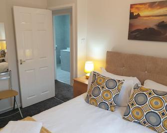 South Shield's Hidden Gem Diamond House Sleeps 6 G - South Shields - Спальня