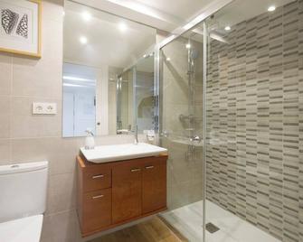 Luxury In Old Town Near Beach By Www,sansebastianapartments,es - Donostia-San Sebastián - Bad