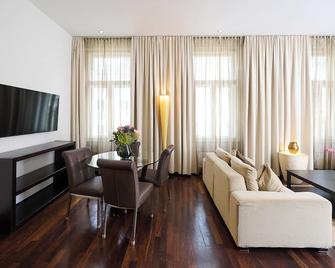 Myplace Premium Apartments - Vienna - Living room