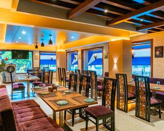 Treebo The Blue Roof - Thane - Restaurant