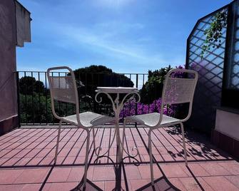 Villa Milone Etna Country House - Zafferana Etnea - Balkon