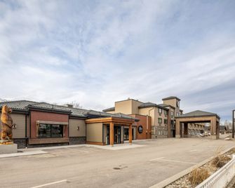 Prestige Inn Golden - Golden - Bangunan