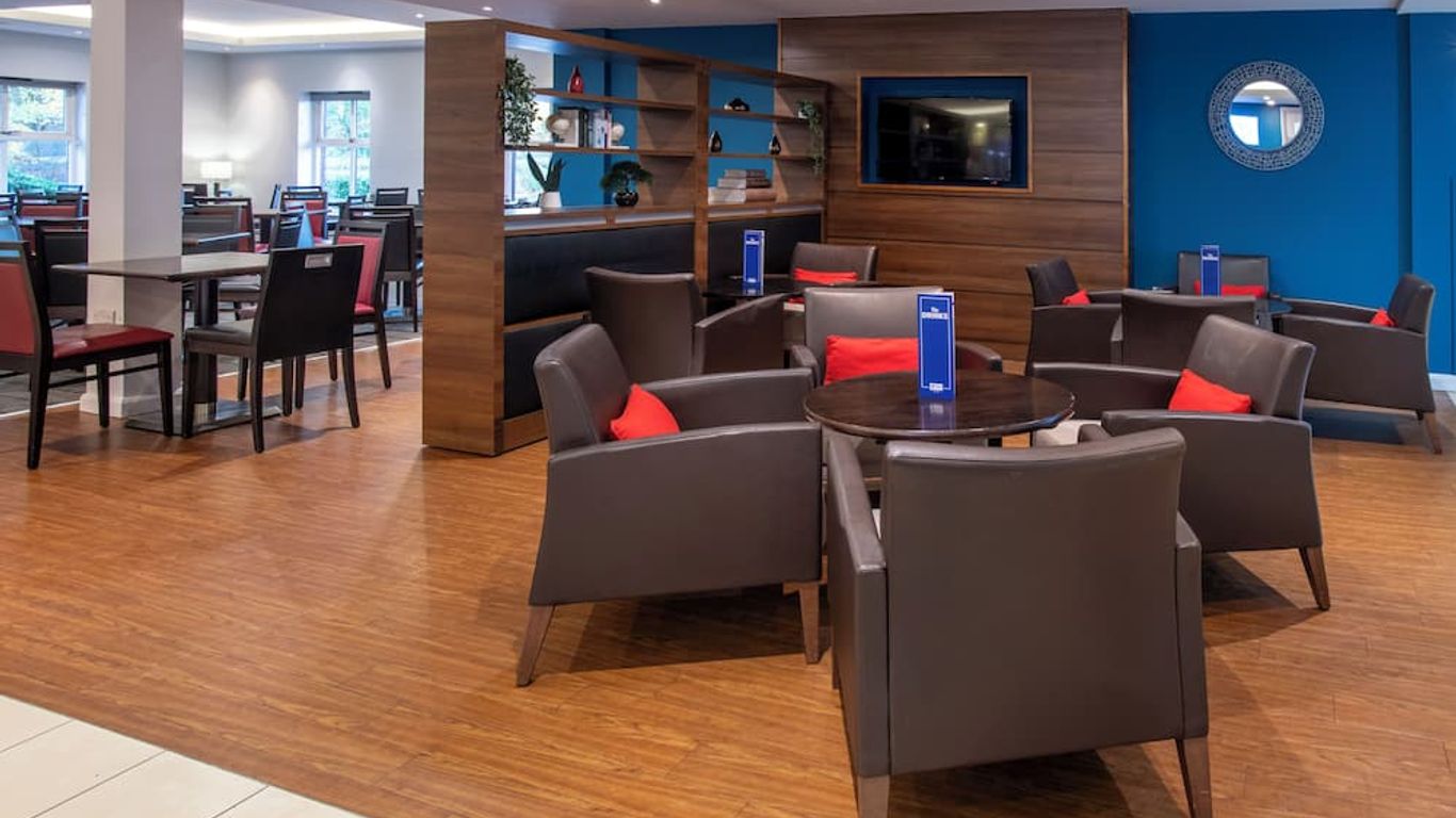 Holiday Inn Express Birmingham - Oldbury by IHG