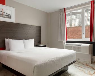 Ramada by Wyndham Brooklyn Empire Blvd - Brooklyn - Bedroom