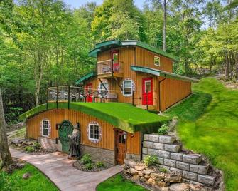 Ohiopyle Hobbit House - Farmington