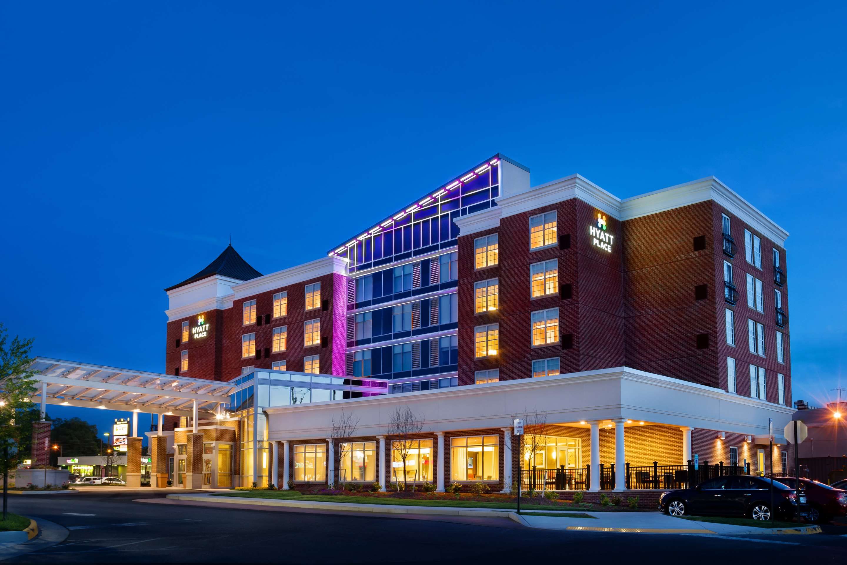 Building view of Hyatt Place Fredericksburg at Mary Washington