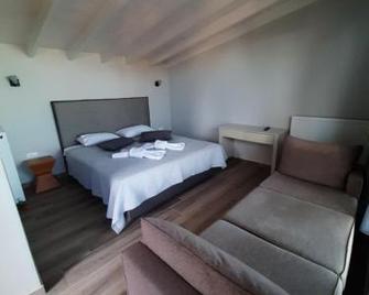 Ktima Faki, Olympus Mountain Accommodation & Retreat - Litóchoro - Slaapkamer