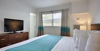 Regency Inn & Suites Sarasota - Sarasota - Makuuhuone