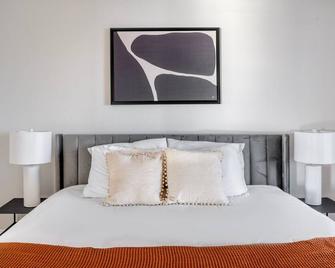 Kips Bay 2br w wd doorman roof nr Bellevue NYC-1057 - New York - Bedroom
