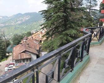 Hotel Blue Diamond - Shimla - Balcón