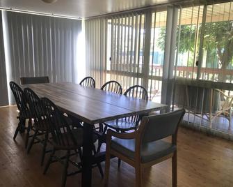 Cozy house in the inner north - Dickson - Dining room