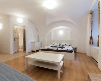 Charles Bridge Hostel & Apartments - Prag - Yatak Odası