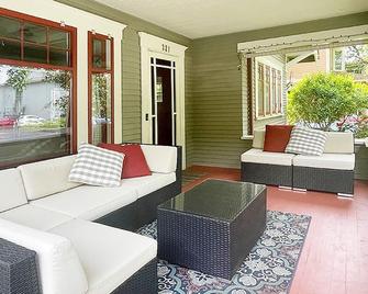 Historic 'Verna' in downtown Corvallis near OSU campus - Corvallis - Binnenhof