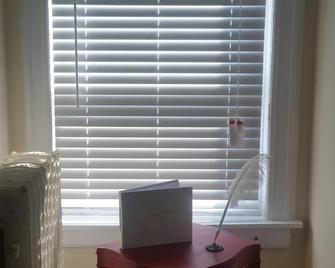 Spacious 1br Apt-prime Location NYC Public Trans. 2015 America's Great Main St - Montclair
