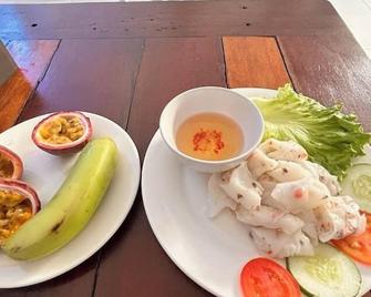 Dom Hostel Old Town Hoi An - Hoi An - Comida