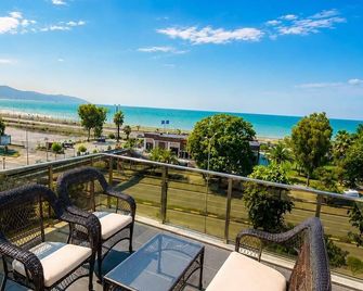 Blue Sea Hotel - טראבזון - מרפסת